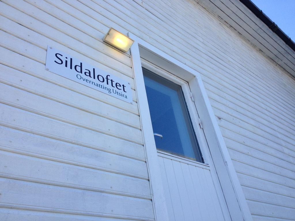 Utsira Overnatting - Sildaloftet Hostel Exterior photo